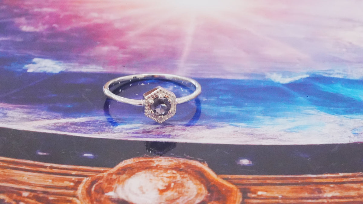 カレイドスコープリング【Kaleidoscope Ring】 – Juvelia