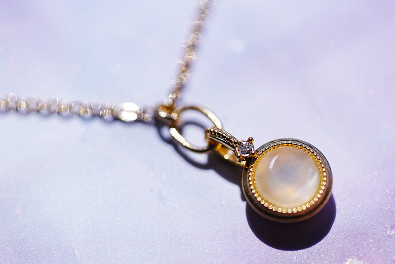 【6月誕生石】ホワイトムーンストーン　アミュレットネックレス【White Moonstone/Amulet necklace】