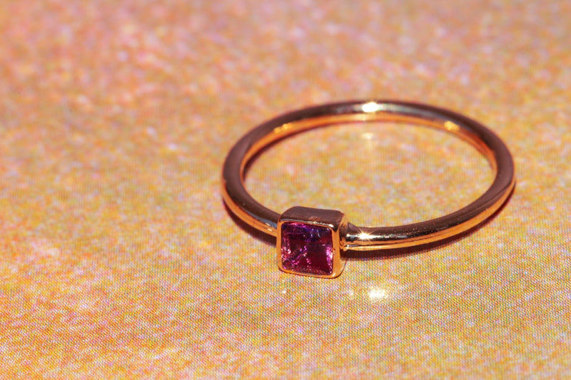【Video/2月誕生石】アメジスト　スクエアSマリーリング【Amethyst/Faceted square small ring】