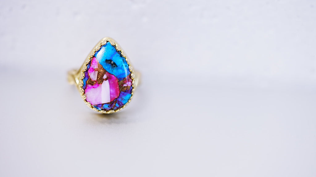 【完売/ブルーメイン】ピンクパープル　オイスターターコイズ　ペアシェイプXLリング【Pink Purple Oyster Turquoise/Pear shape XL ring】